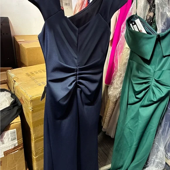 Xscape Blue Off Shoulder Scuba Gown Petite 6P NWT Formal Evening Dress GALA - Picture 6 of 7